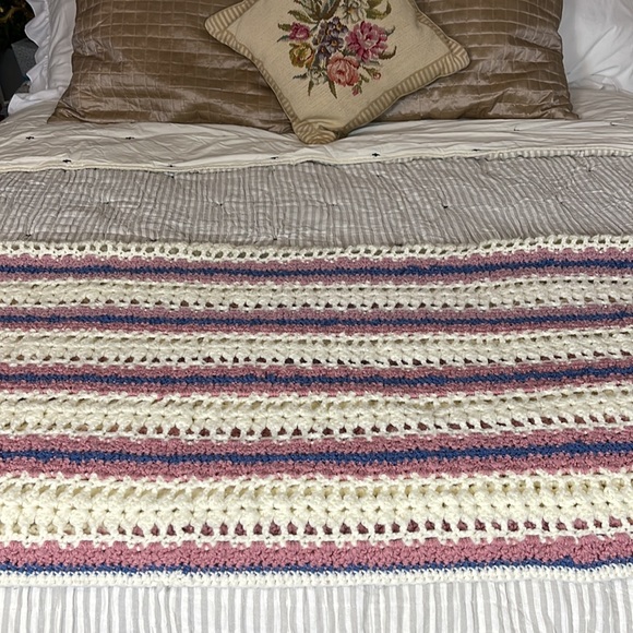 Other - Vintage Crochet Mauve, Cream & Blue Afghan Throw